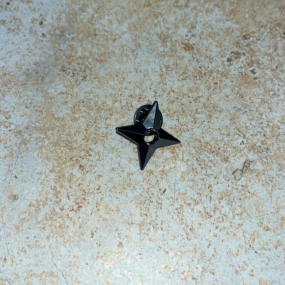 4 Shuriken Pin